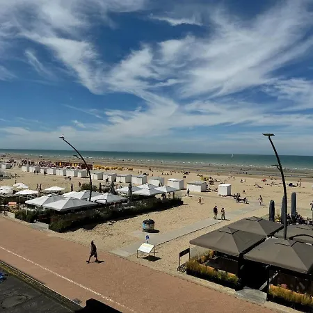 Apartment Sublime Apartment With Sea Views De Panne