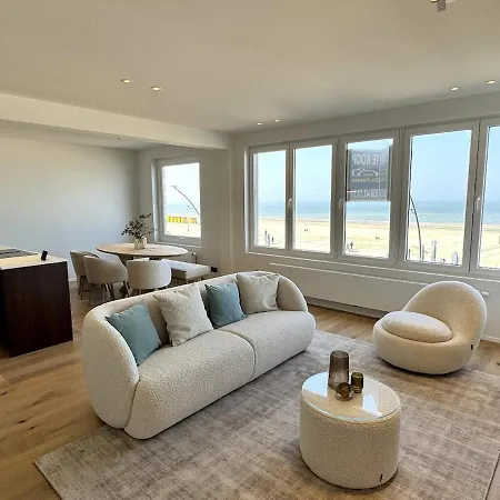 Sublime Apartment With Sea Views *